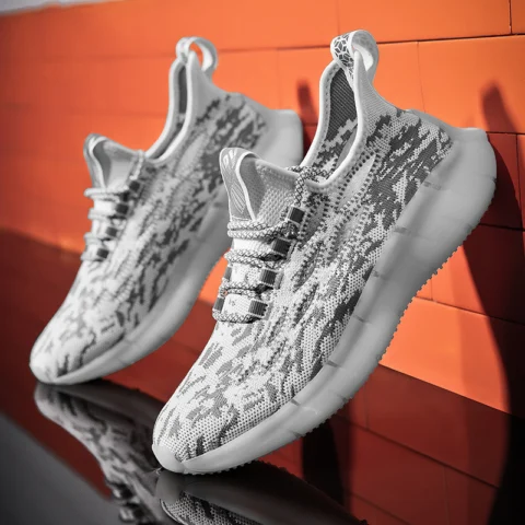 Women's running sneakers