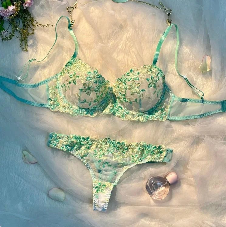 Women's Sexy Themed Lingerie Set - Image 5