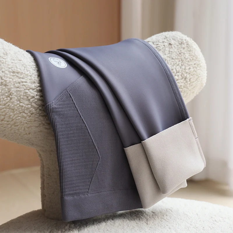 Fleece-lined Belly Support Pregnant Women Leggings Cropped Pants - Image 6