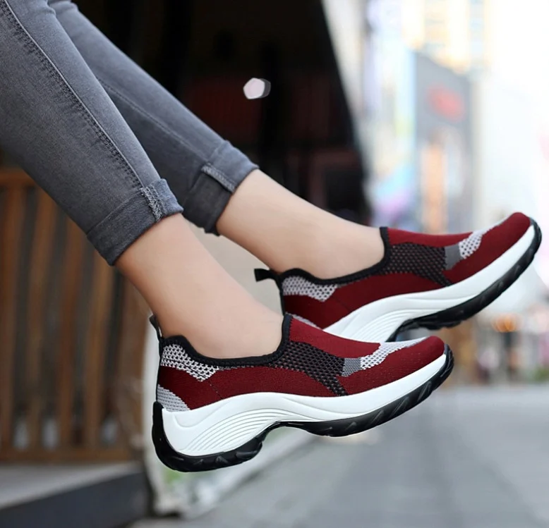 Women's Sneakers Comfortable Outdoor Climbing Hiking Shoes - Image 3